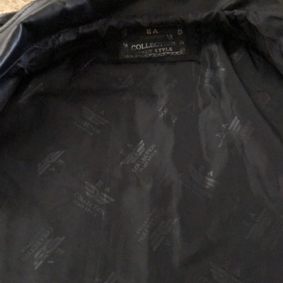 Leather jacket - Picture 2 of 8